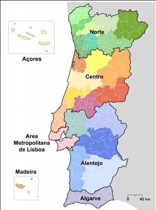 Mapa de Portugal dividido por regiões